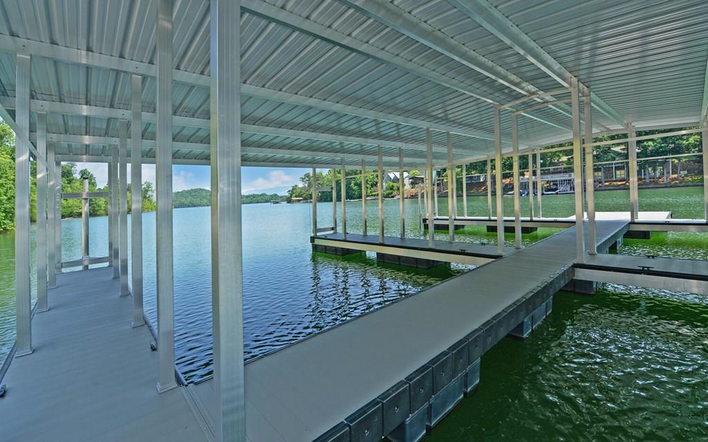 Hiawassee, Georgia, 30546, United States, 4 Bedrooms Bedrooms, ,5 BathroomsBathrooms,Residential,Active,1899221