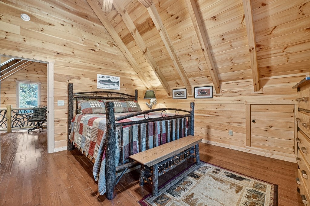 Ellijay, Georgia, 30536, United States, 2 Bedrooms Bedrooms, ,2 BathroomsBathrooms,Residential,Active,1946315