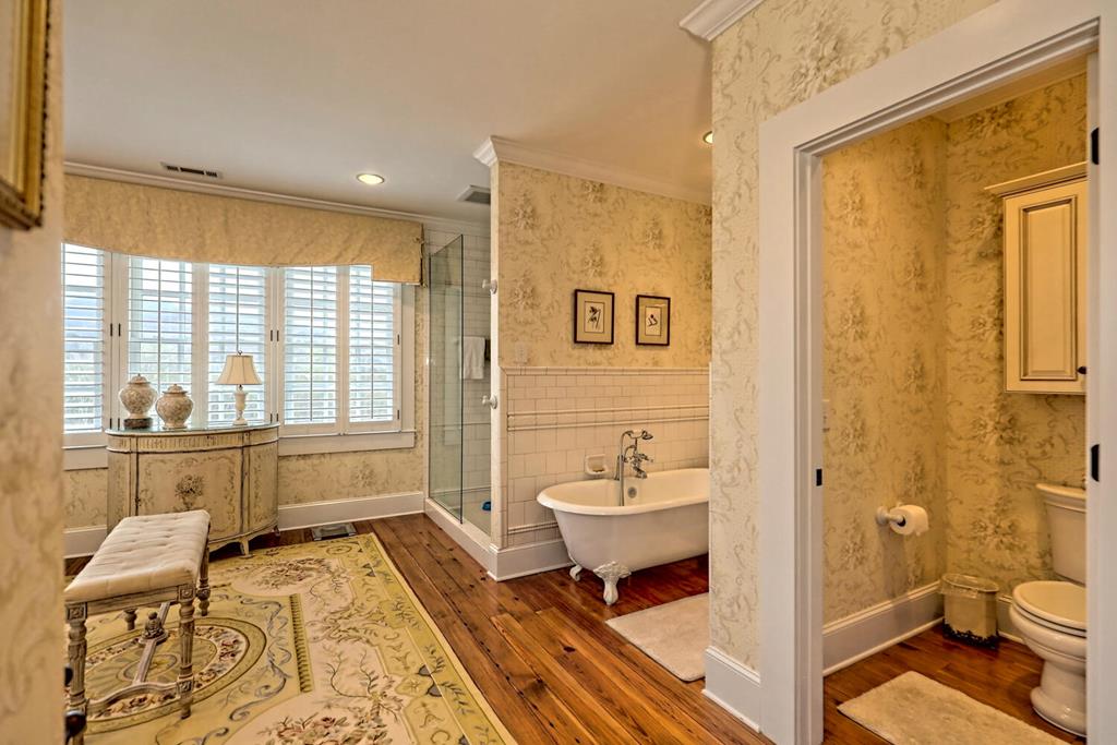 Young Harris, Georgia, 30582, United States, 4 Bedrooms Bedrooms, ,5 BathroomsBathrooms,Residential,Active,1945371