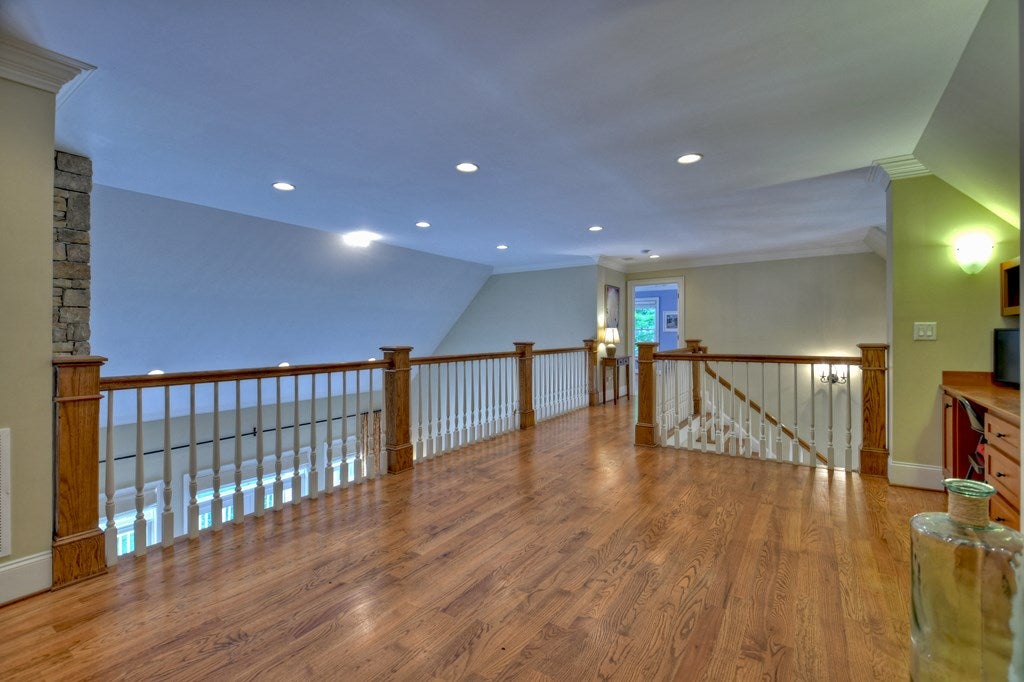 Ellijay, Georgia, 30536, United States, 6 Bedrooms Bedrooms, ,7 BathroomsBathrooms,Residential,Active,1790226