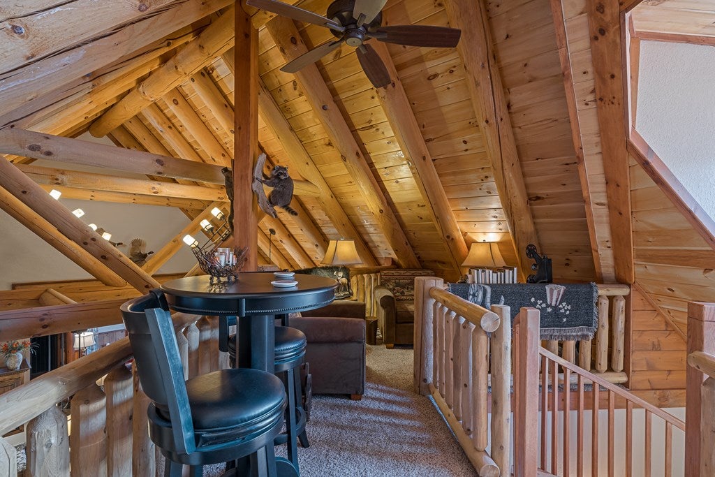 Murphy, North Carolina, 28906, United States, 4 Bedrooms Bedrooms, ,7 BathroomsBathrooms,Residential,Active,1748698