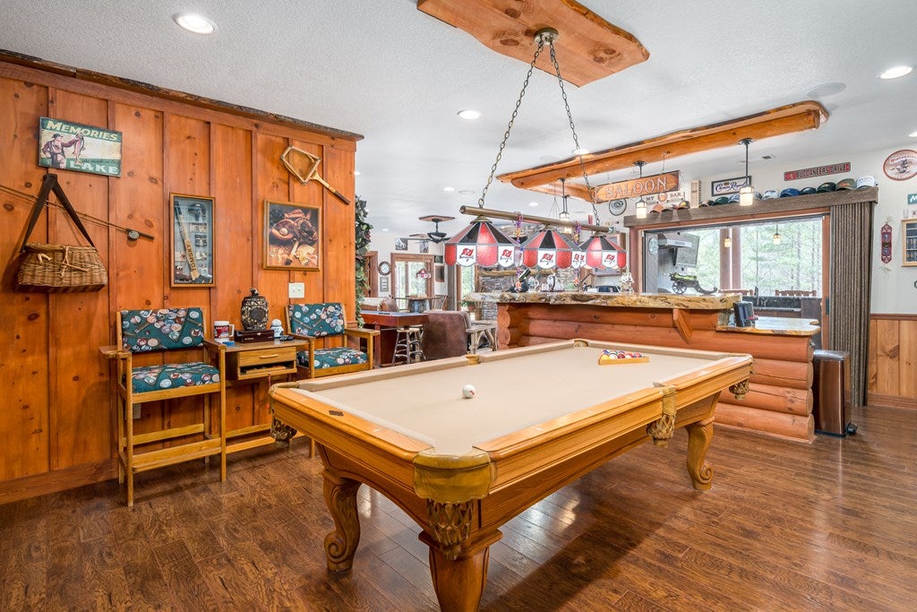 Murphy, North Carolina, 28906, United States, 4 Bedrooms Bedrooms, ,7 BathroomsBathrooms,Residential,Active,1748698