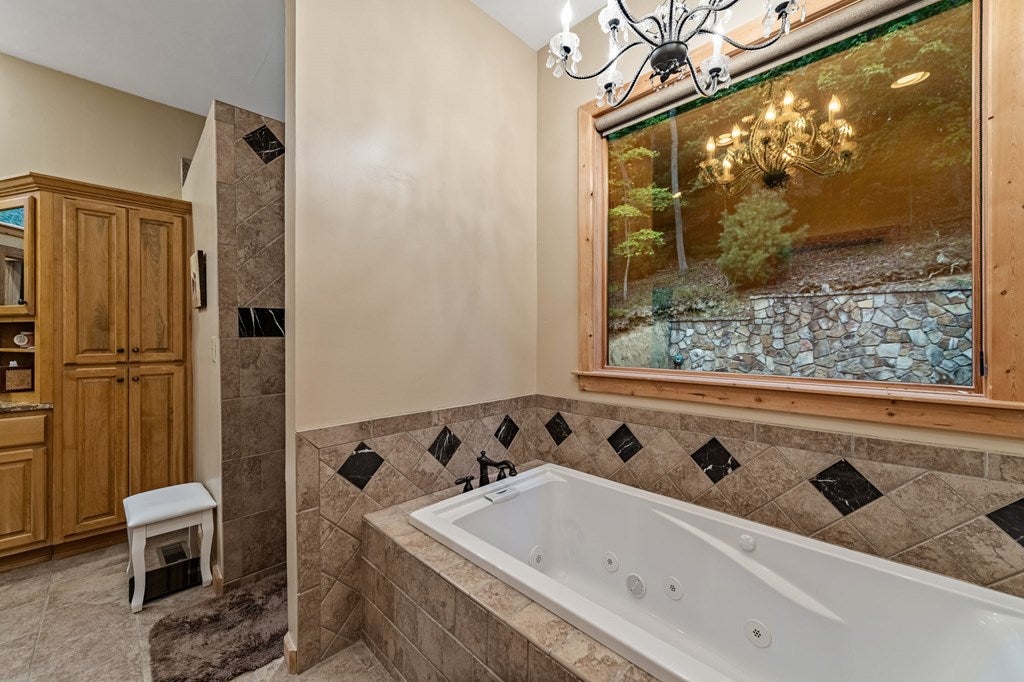 Morganton, Georgia, 30560, United States, 4 Bedrooms Bedrooms, ,5 BathroomsBathrooms,Residential,Active,1952626