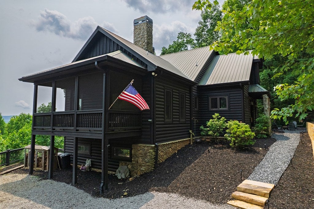 Ellijay, Georgia, 30536, United States, 6 Bedrooms Bedrooms, ,5 BathroomsBathrooms,Residential,Active,1929800