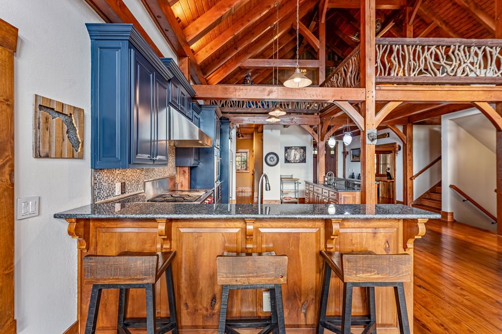 Ellijay, Georgia, 30536, United States, 5 Bedrooms Bedrooms, ,5 BathroomsBathrooms,Residential,Active,1973280