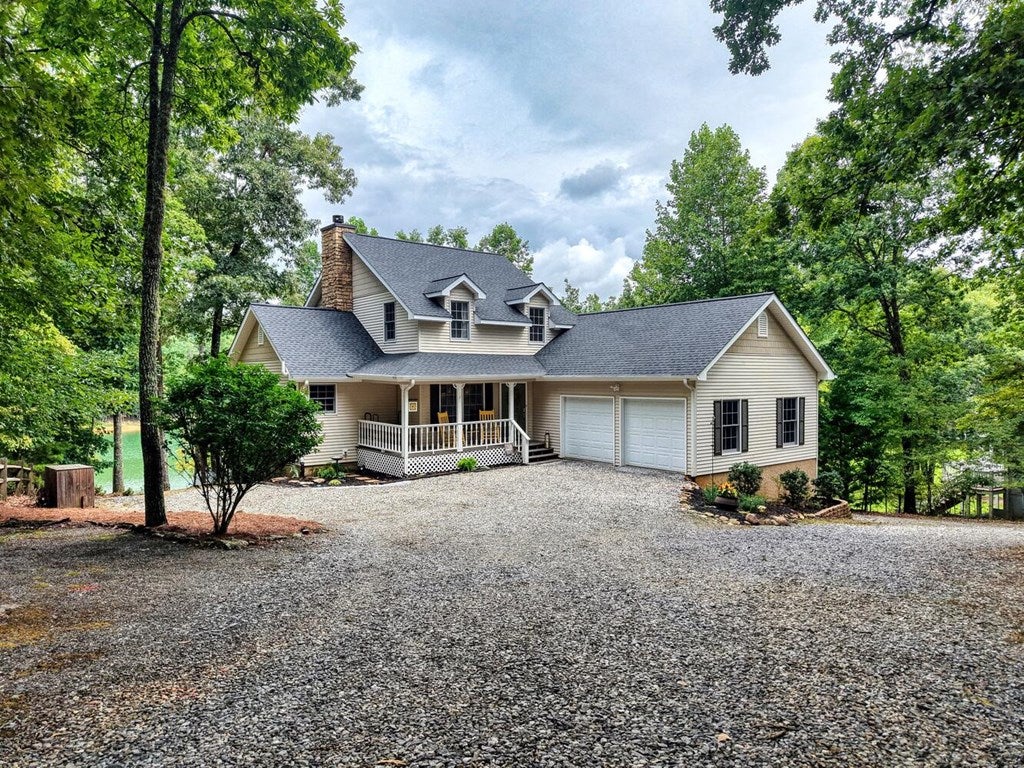 Blairsville, Georgia, 30512, United States, 4 Bedrooms Bedrooms, ,4 BathroomsBathrooms,Residential,Active,1920254