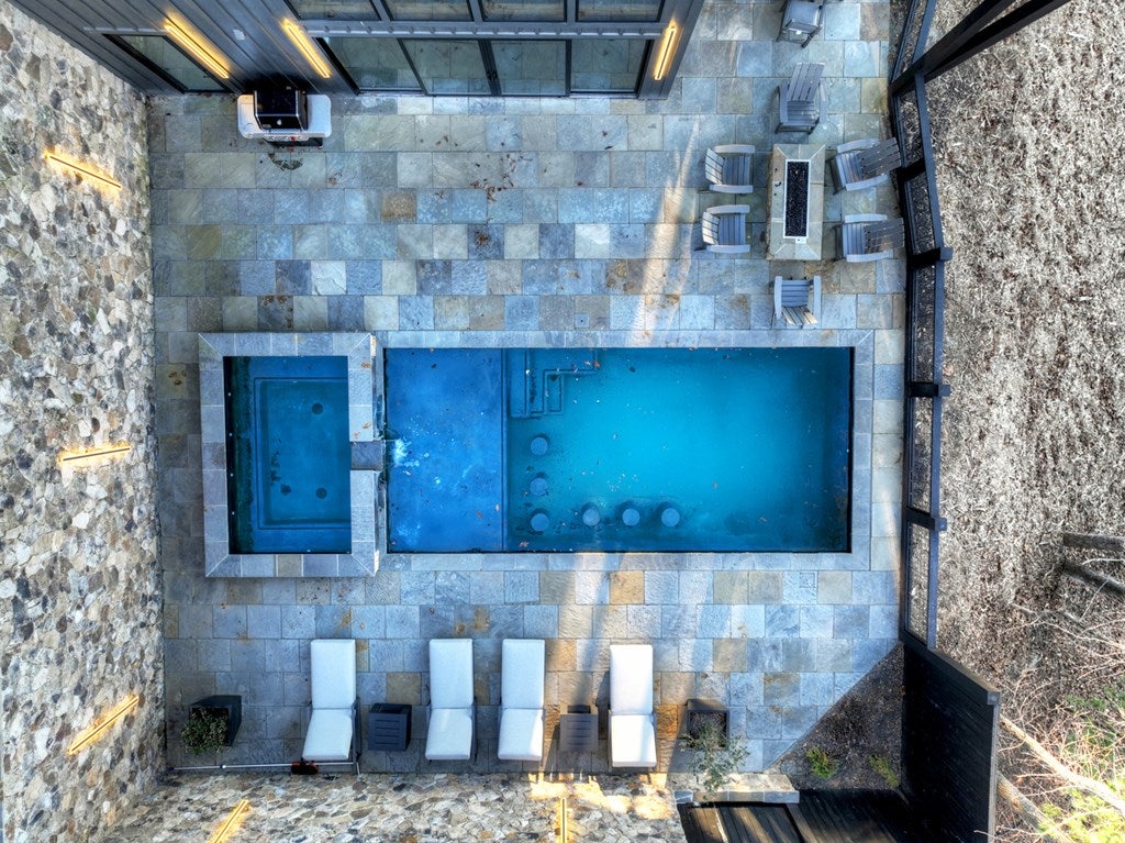 Blue Ridge, Georgia, 30513, United States, 5 Bedrooms Bedrooms, ,6 BathroomsBathrooms,Residential,Active,2017447