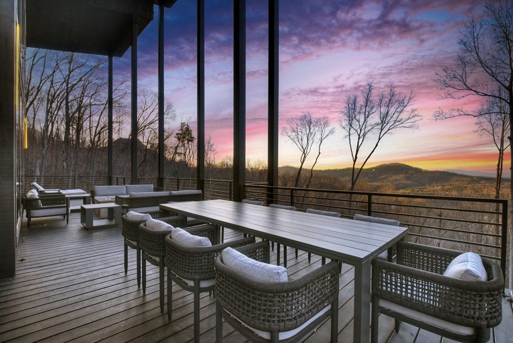 Blue Ridge, Georgia, 30513, United States, 5 Bedrooms Bedrooms, ,6 BathroomsBathrooms,Residential,Active,2017447