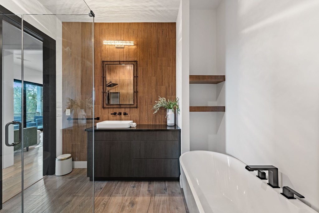 Ellijay, Georgia, 30540, United States, 4 Bedrooms Bedrooms, ,3 BathroomsBathrooms,Residential,Active,1985878