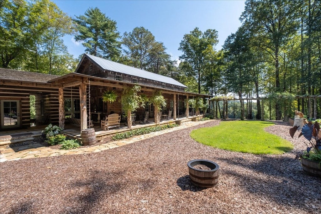 Ellijay, Georgia, 30540, United States, 5 Bedrooms Bedrooms, ,7 BathroomsBathrooms,Residential,Active,1951812