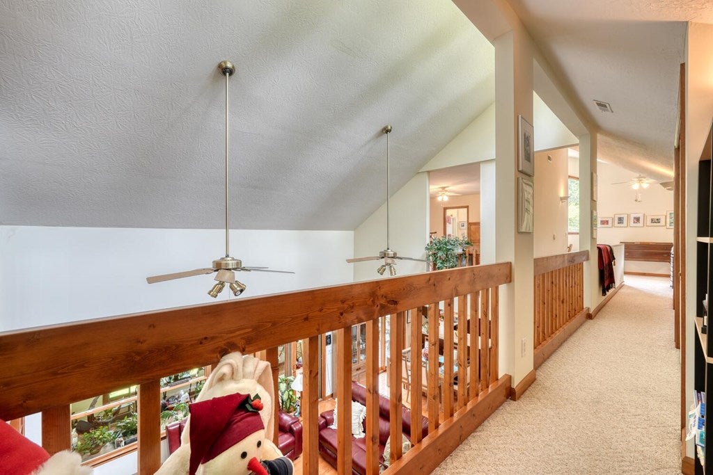 Blairsville, Georgia, 30512, United States, 3 Bedrooms Bedrooms, ,3 BathroomsBathrooms,Residential,Active,1877859