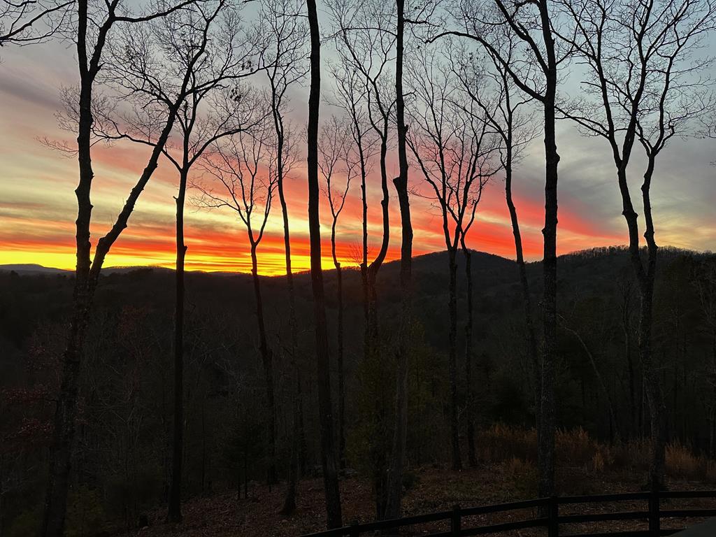 Ellijay, Georgia, 30536, United States, 3 Bedrooms Bedrooms, ,4 BathroomsBathrooms,Residential,Active,1968120