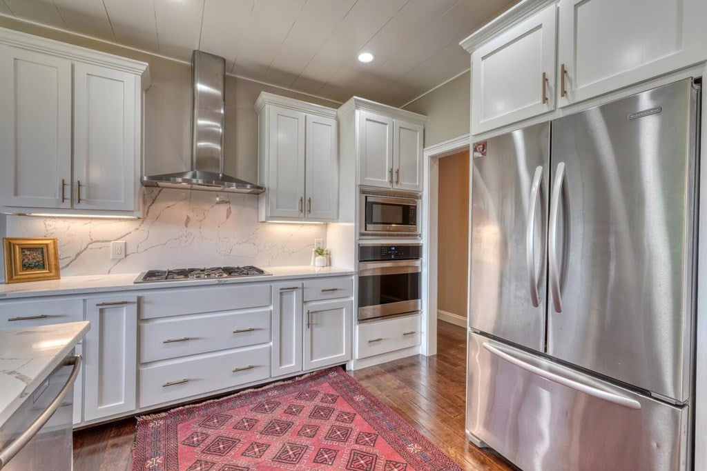 Blairsville, Georgia, 30512, United States, 4 Bedrooms Bedrooms, ,4 BathroomsBathrooms,Residential,Active,1850663