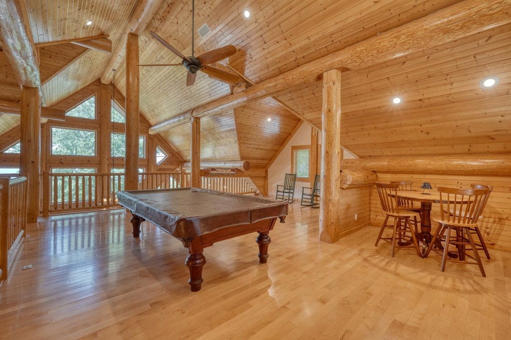 Blairsville, Georgia, 30512, United States, 4 Bedrooms Bedrooms, ,6 BathroomsBathrooms,Residential,Active,1934771