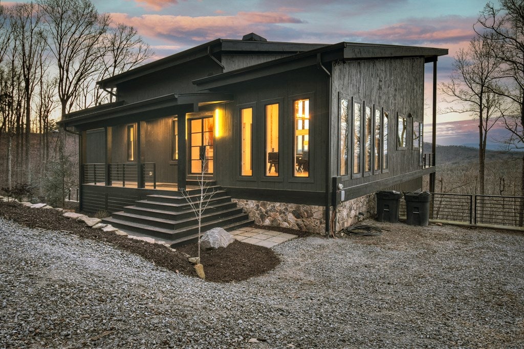 Blue Ridge, Georgia, 30513, United States, 5 Bedrooms Bedrooms, ,6 BathroomsBathrooms,Residential,Active,2017447