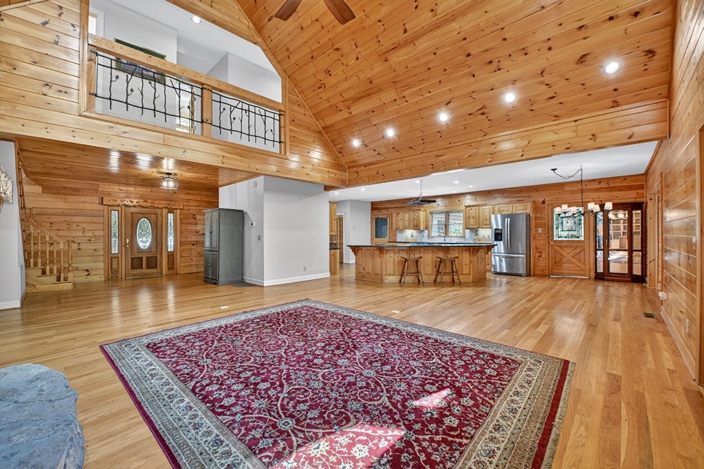 Ellijay, Georgia, 30536, United States, 3 Bedrooms Bedrooms, ,5 BathroomsBathrooms,Residential,Active,1926905