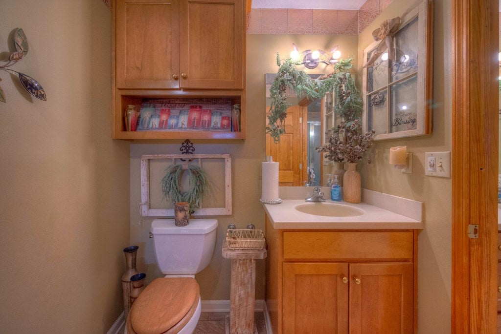 Hiawassee, Georgia, 30546, United States, 3 Bedrooms Bedrooms, ,2 BathroomsBathrooms,Residential,Active,2007353