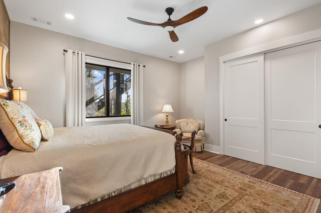 Ellijay, Georgia, 30536, United States, 3 Bedrooms Bedrooms, ,4 BathroomsBathrooms,Residential,Active,1968120