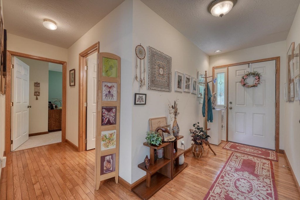 Blairsville, Georgia, 30512, United States, 3 Bedrooms Bedrooms, ,3 BathroomsBathrooms,Residential,Active,1877859