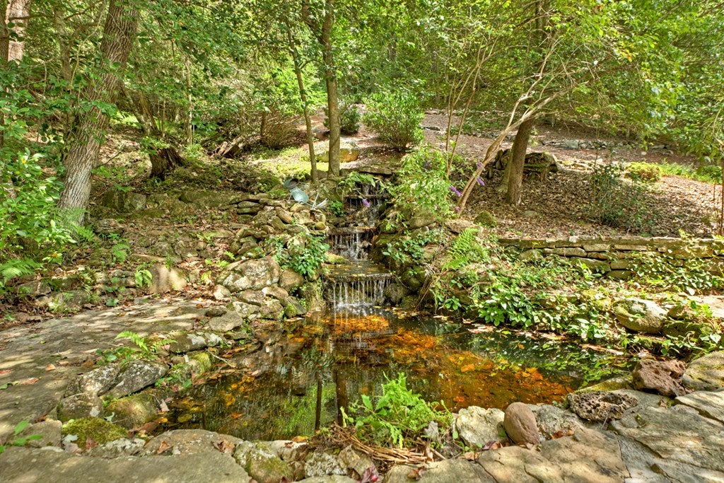 Ellijay, Georgia, 30536, United States, 3 Bedrooms Bedrooms, ,5 BathroomsBathrooms,Residential,Active,1926905