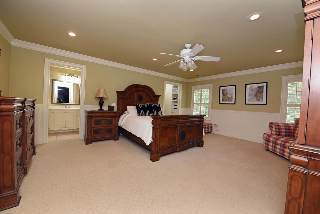 Blairsville, Georgia, 30512, United States, 5 Bedrooms Bedrooms, ,5 BathroomsBathrooms,Residential,Active,1888957