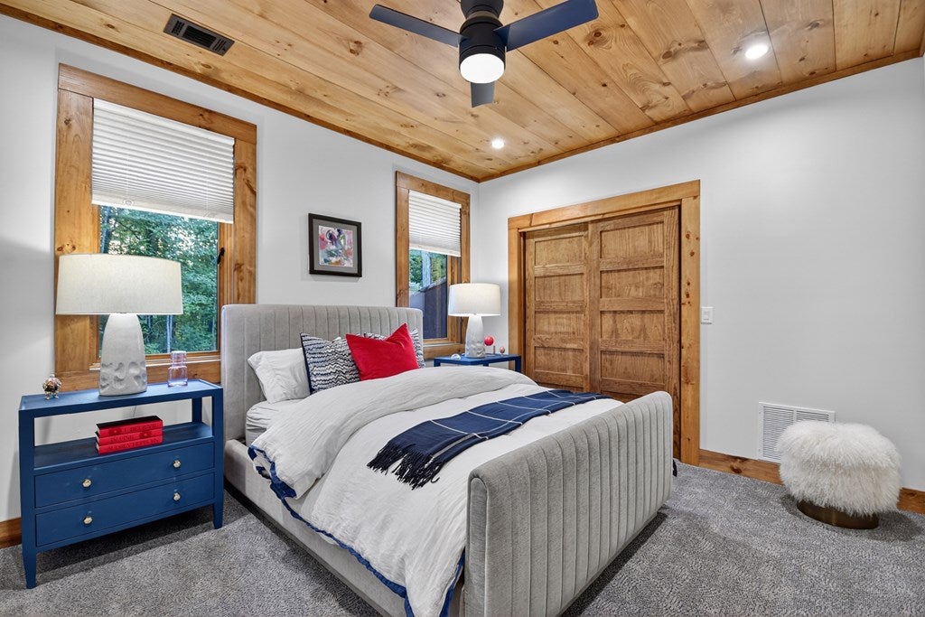 Blue Ridge, Georgia, 30513, United States, 5 Bedrooms Bedrooms, ,5 BathroomsBathrooms,Residential,Active,1945259