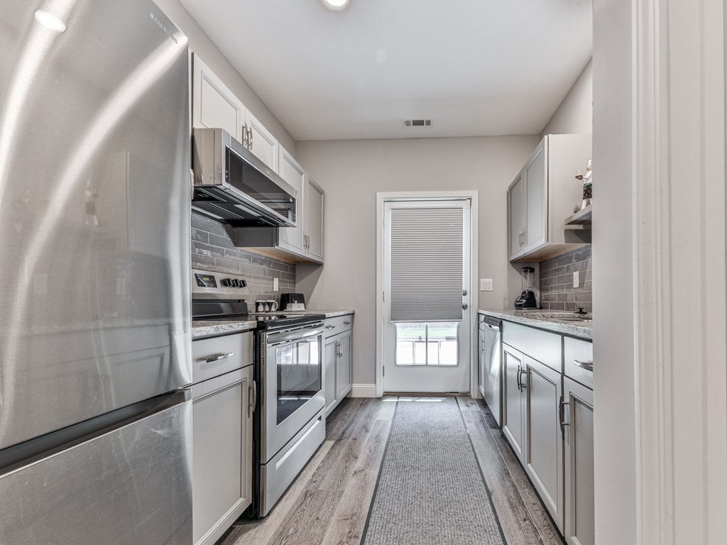 Ellijay, Georgia, 30540, United States, 4 Bedrooms Bedrooms, ,5 BathroomsBathrooms,Residential,Active,2007131