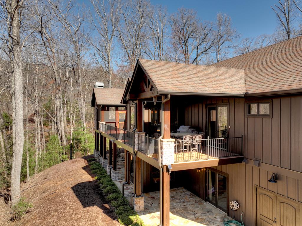 Ellijay, Georgia, 30536, United States, 5 Bedrooms Bedrooms, ,6 BathroomsBathrooms,Residential,Active,1953362