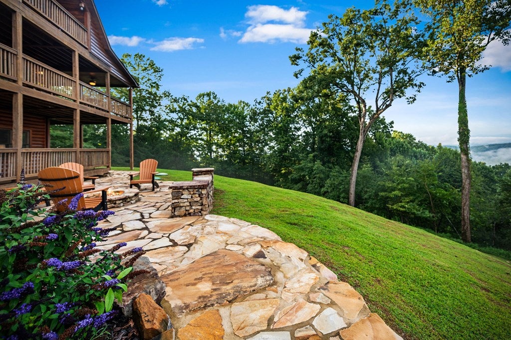 Mineral Bluff, Georgia, 30559, United States, 4 Bedrooms Bedrooms, ,4 BathroomsBathrooms,Residential,Active,1929467