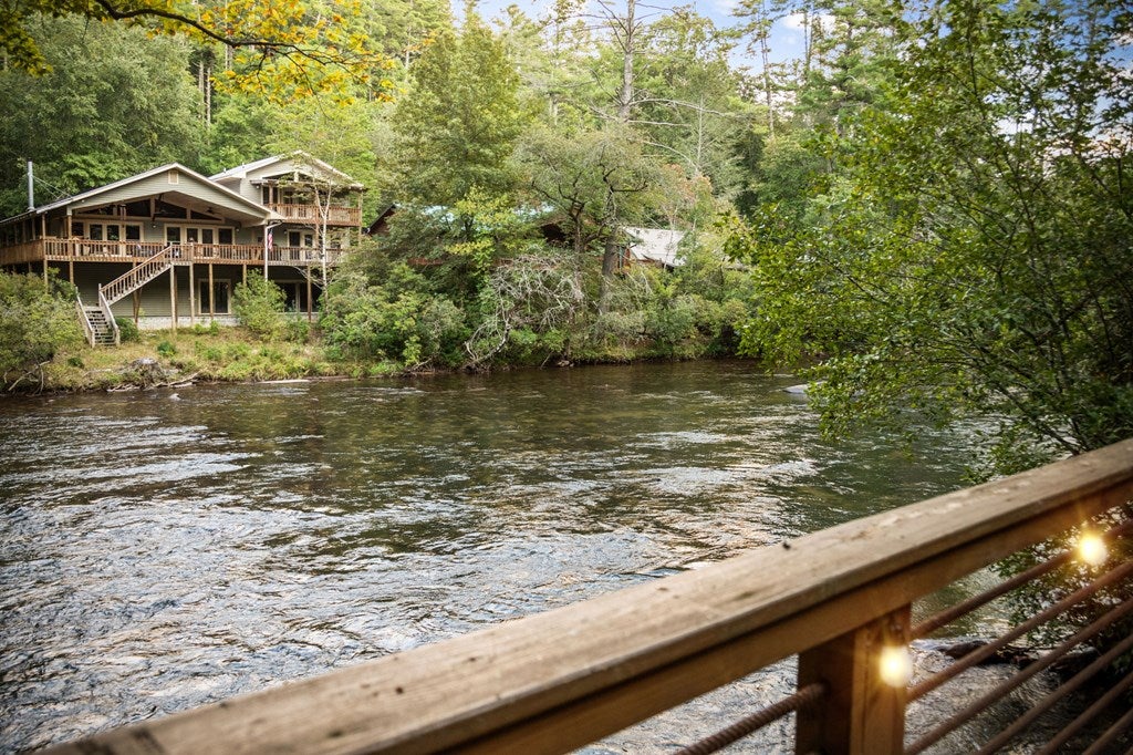 Blue Ridge, Georgia, 30513, United States, 4 Bedrooms Bedrooms, ,3 BathroomsBathrooms,Residential,Active,1945235