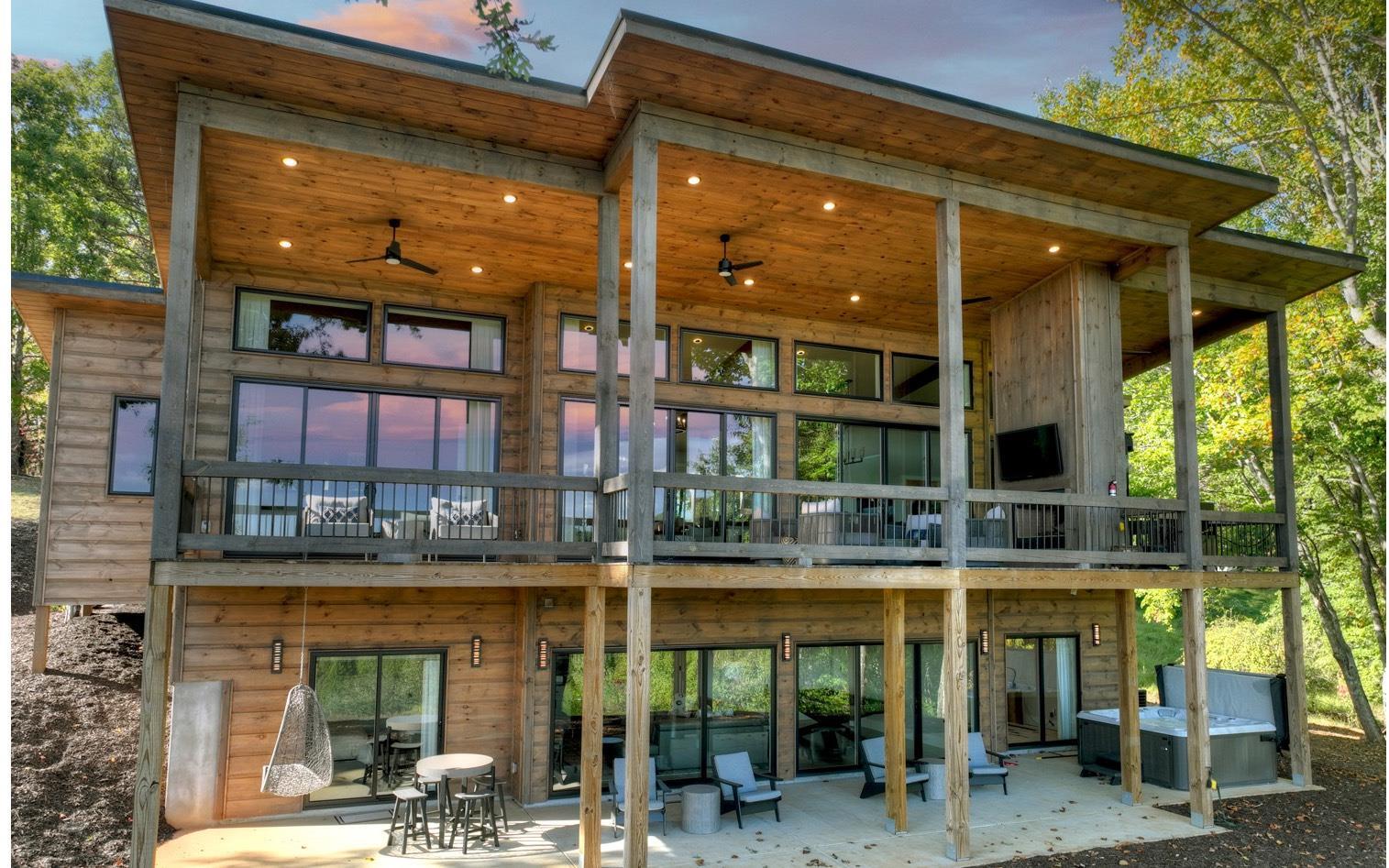 Morganton, Georgia, 30560, United States, 3 Bedrooms Bedrooms, ,4 BathroomsBathrooms,Residential,Active,2007013