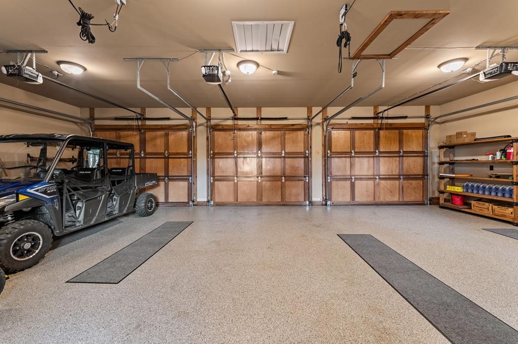 Ellijay, Georgia, 30536, United States, 5 Bedrooms Bedrooms, ,5 BathroomsBathrooms,Residential,Active,1973280