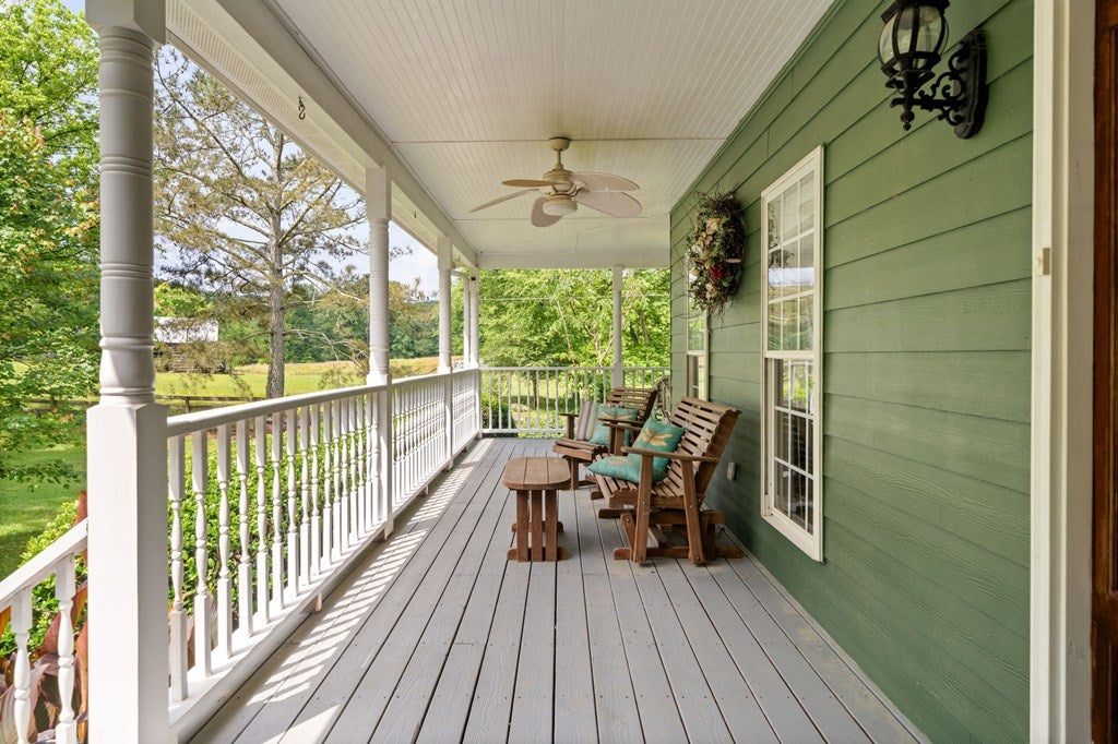 Ellijay, Georgia, 30536, United States, 3 Bedrooms Bedrooms, ,3 BathroomsBathrooms,Residential,Active,1953369
