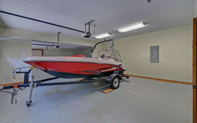 Hiawassee, Georgia, 30546, United States, 4 Bedrooms Bedrooms, ,3 BathroomsBathrooms,Residential,Active,1945082