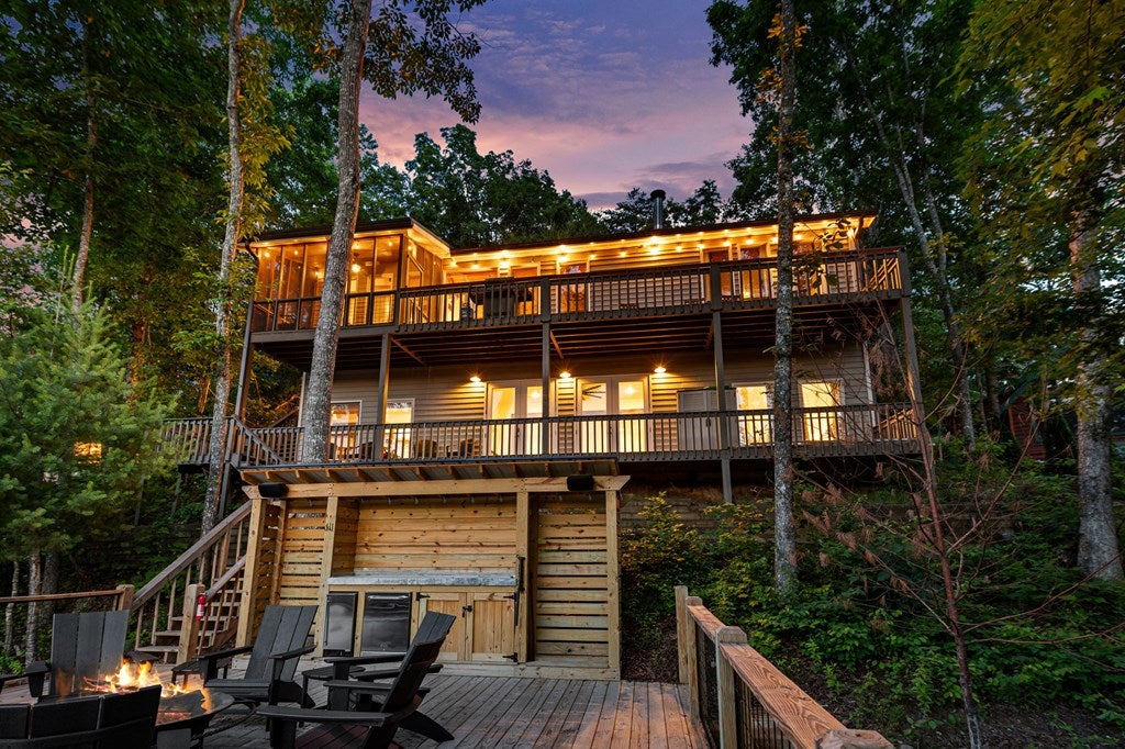 Morganton, Georgia, 30560, United States, 4 Bedrooms Bedrooms, ,3 BathroomsBathrooms,Residential,Pending,1858671