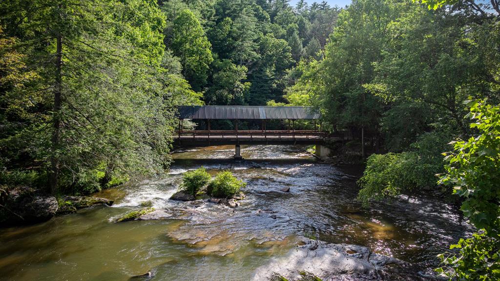 Ellijay, Georgia, 30536, United States, 4 Bedrooms Bedrooms, ,3 BathroomsBathrooms,Residential,Active,1863273