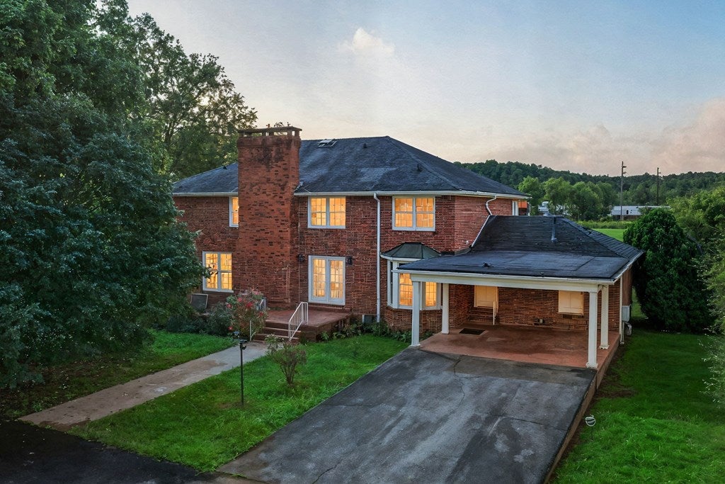 Ellijay, Georgia, 30540, United States, 4 Bedrooms Bedrooms, ,4 BathroomsBathrooms,Residential,Active,1954327