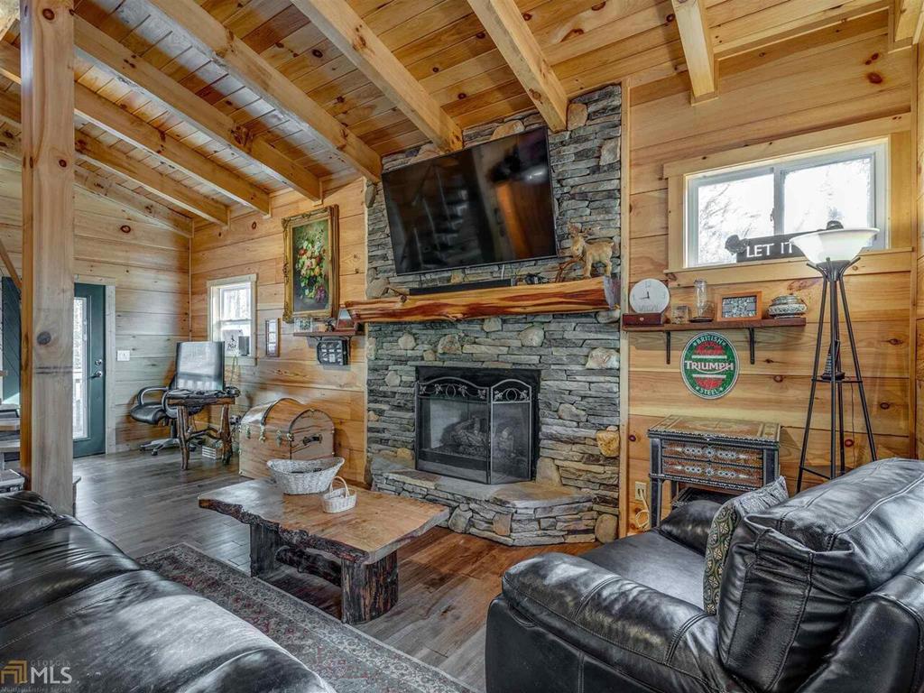 Blue Ridge, Georgia, 30513, United States, 3 Bedrooms Bedrooms, ,3 BathroomsBathrooms,Residential,Active,1926691