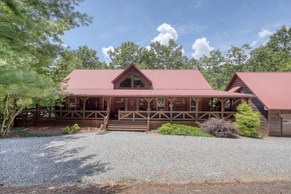 Blairsville, Georgia, 30512, United States, 3 Bedrooms Bedrooms, ,4 BathroomsBathrooms,Residential,Active,1877837