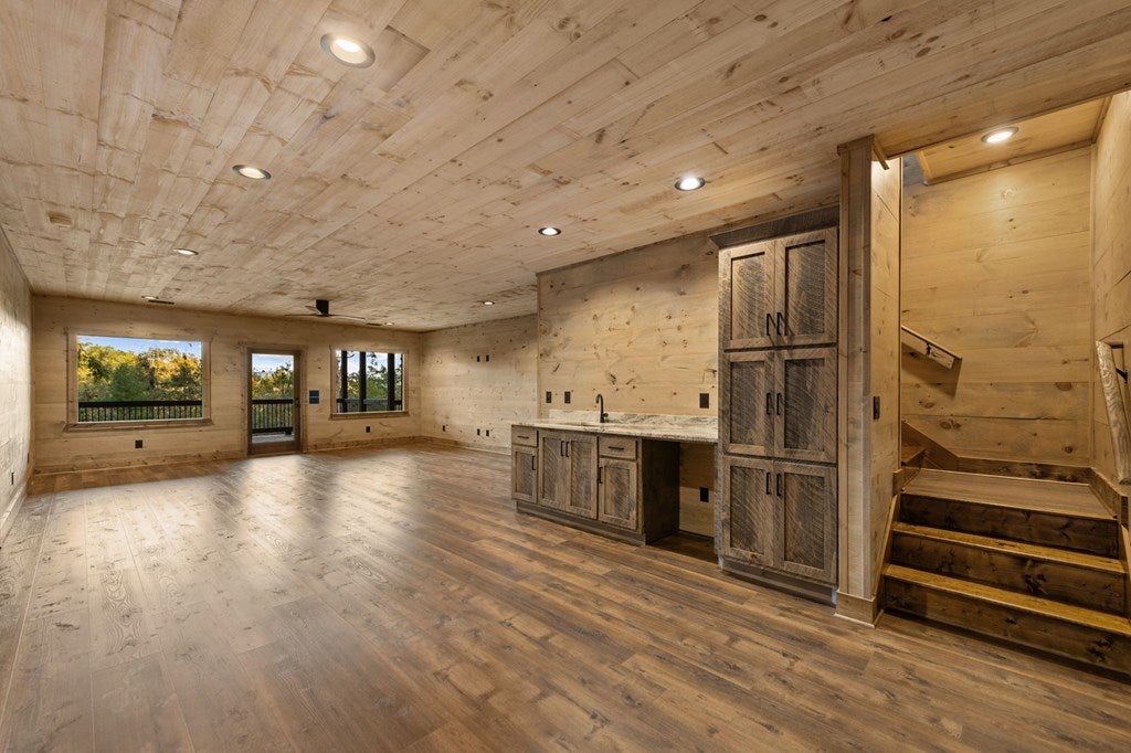 Blue Ridge, Georgia, 30513, United States, 4 Bedrooms Bedrooms, ,4 BathroomsBathrooms,Residential,Active,1941116