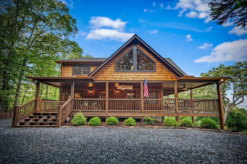 Mineral Bluff, Georgia, 30559, United States, 4 Bedrooms Bedrooms, ,4 BathroomsBathrooms,Residential,Active,1929467