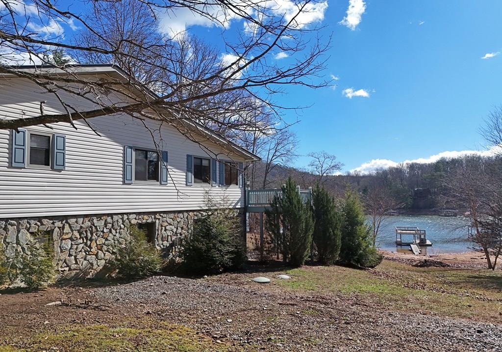 Blairsville, Georgia, 30512, United States, 3 Bedrooms Bedrooms, ,3 BathroomsBathrooms,Residential,Active,2009171