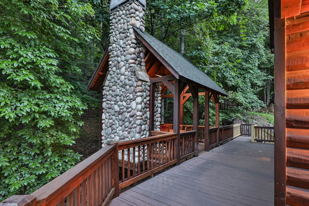 Blue Ridge, Georgia, 30513, United States, 4 Bedrooms Bedrooms, ,4 BathroomsBathrooms,Residential,Active,1998761