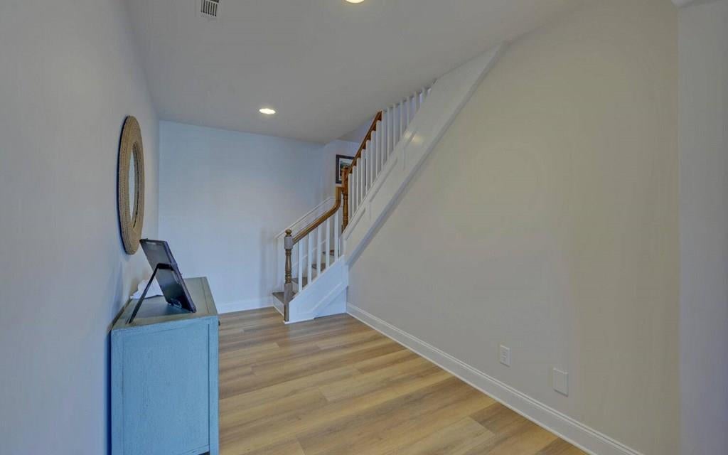 Hiawassee, Georgia, 30546, United States, 8 Bedrooms Bedrooms, ,6 BathroomsBathrooms,Residential,Active,1821974