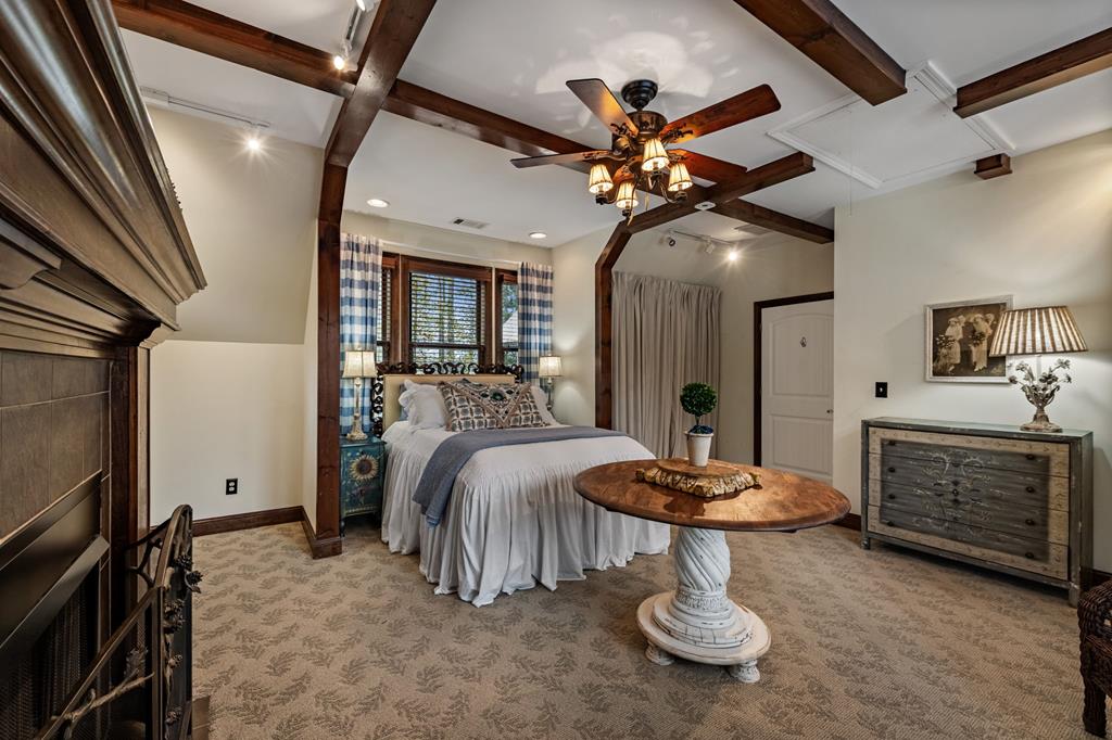 Ellijay, Georgia, 30540, United States, 4 Bedrooms Bedrooms, ,3 BathroomsBathrooms,Residential,Active,1968430