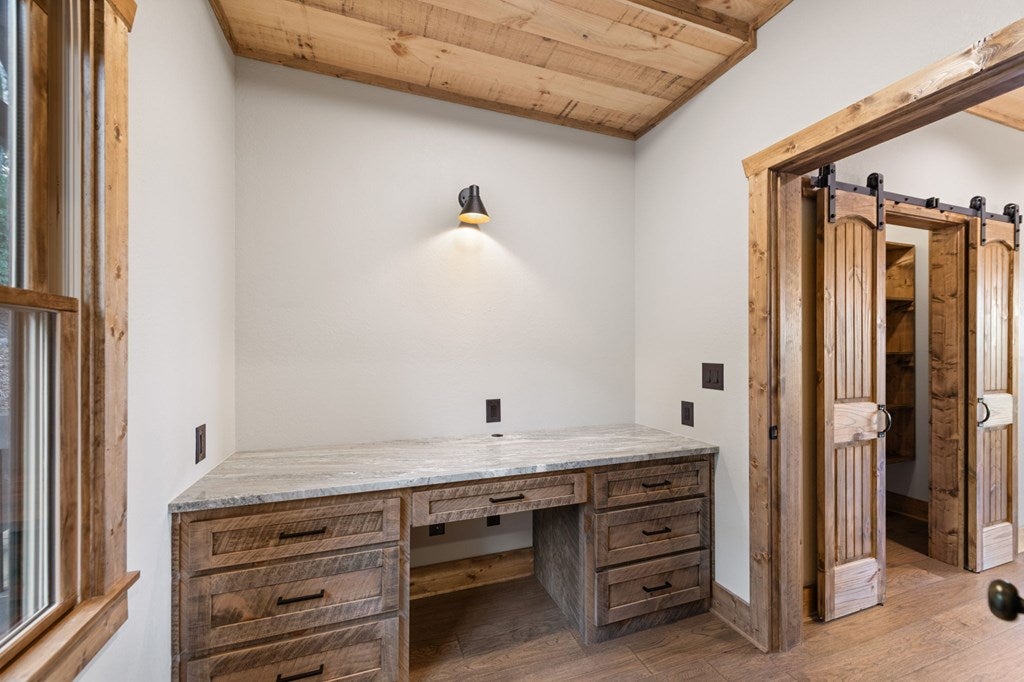 Blue Ridge, Georgia, 30513, United States, 4 Bedrooms Bedrooms, ,4 BathroomsBathrooms,Residential,Active,1941116