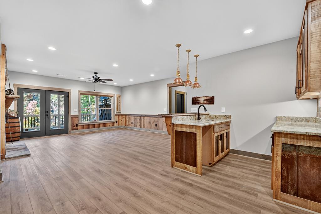 Ellijay, Georgia, 30540, United States, 4 Bedrooms Bedrooms, ,3 BathroomsBathrooms,Residential,Active,1971005