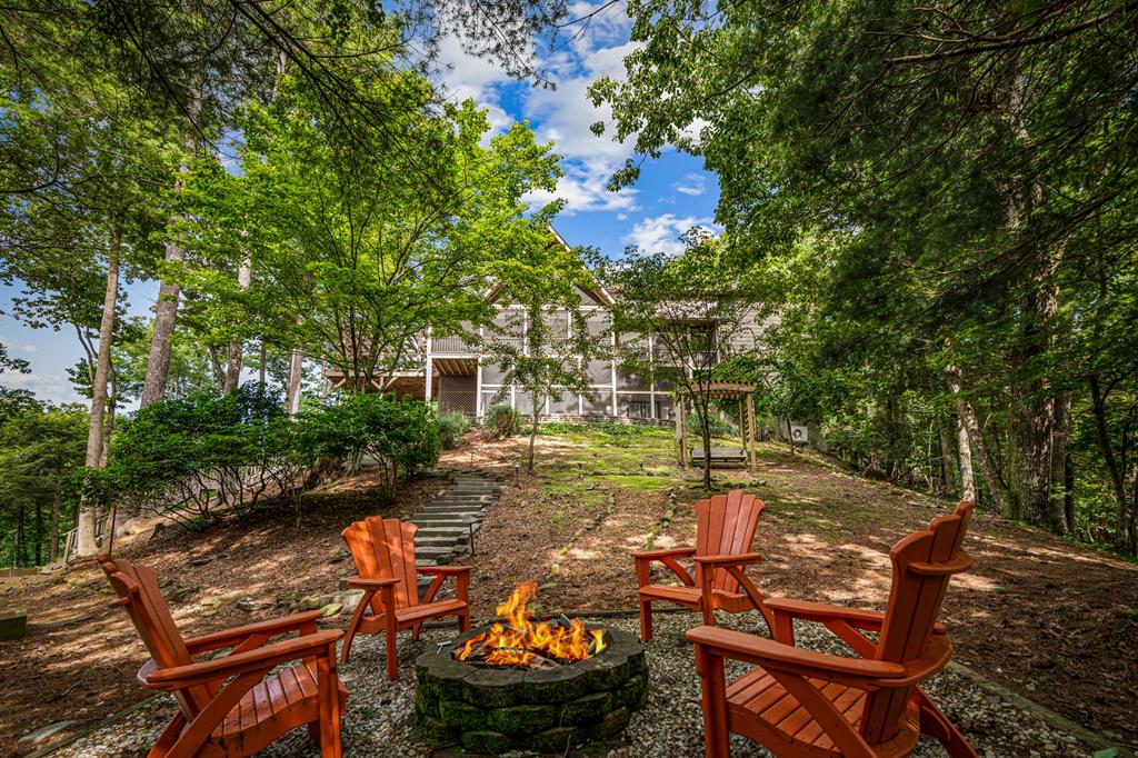 Ellijay, Georgia, 30536, United States, 4 Bedrooms Bedrooms, ,3 BathroomsBathrooms,Residential,Active,1863273