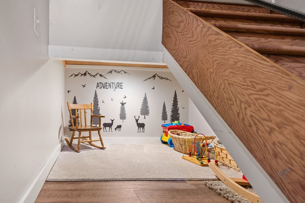 Blue Ridge, Georgia, 30513, United States, 4 Bedrooms Bedrooms, ,3 BathroomsBathrooms,Residential,Active,1945235