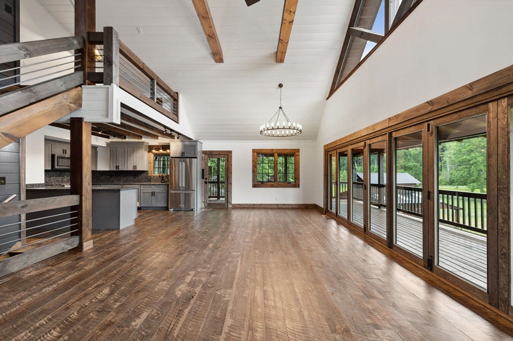 Blue Ridge, Georgia, 30513, United States, 3 Bedrooms Bedrooms, ,4 BathroomsBathrooms,Residential,Active,2008330